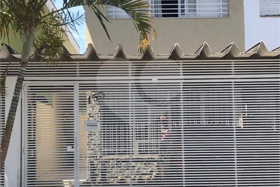 Sobrado à venda com 3 quartos, sendo 1 suíte, em Vila Albertina, São Paulo, SP