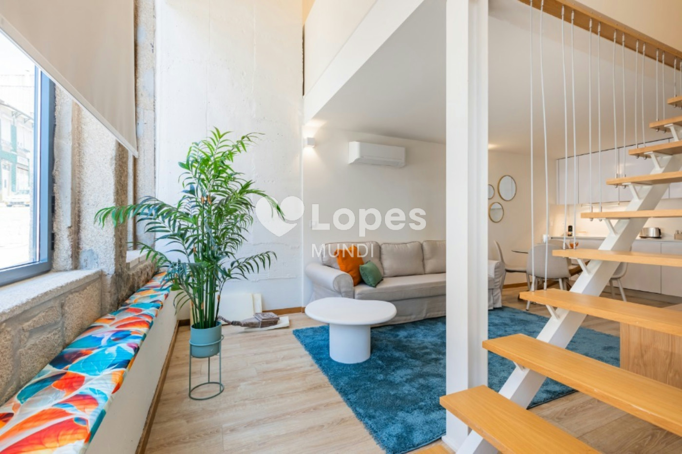 Apartamento T2 Duplex à venda no Bonfim, Porto, Portugal – Mobiliado