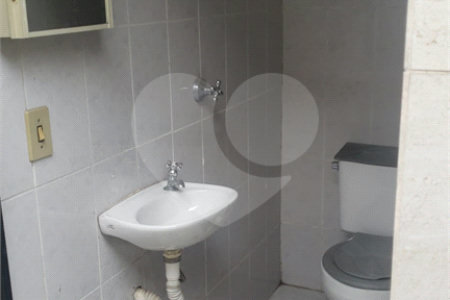 Sobrado à venda ou para alugar com 4 quartos, sendo 2 suítes, em Vila Congonhas, São Paulo, SP