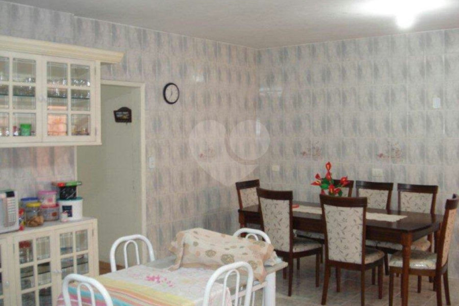 Sobrado à venda com 5 quartos, sendo 1 suíte, em Interlagos, São Paulo, SP