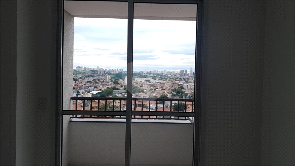 Apartamento à venda com 2 quartos, sendo 1 suíte,  em Jardim Prestes de Barros, Sorocaba, SP