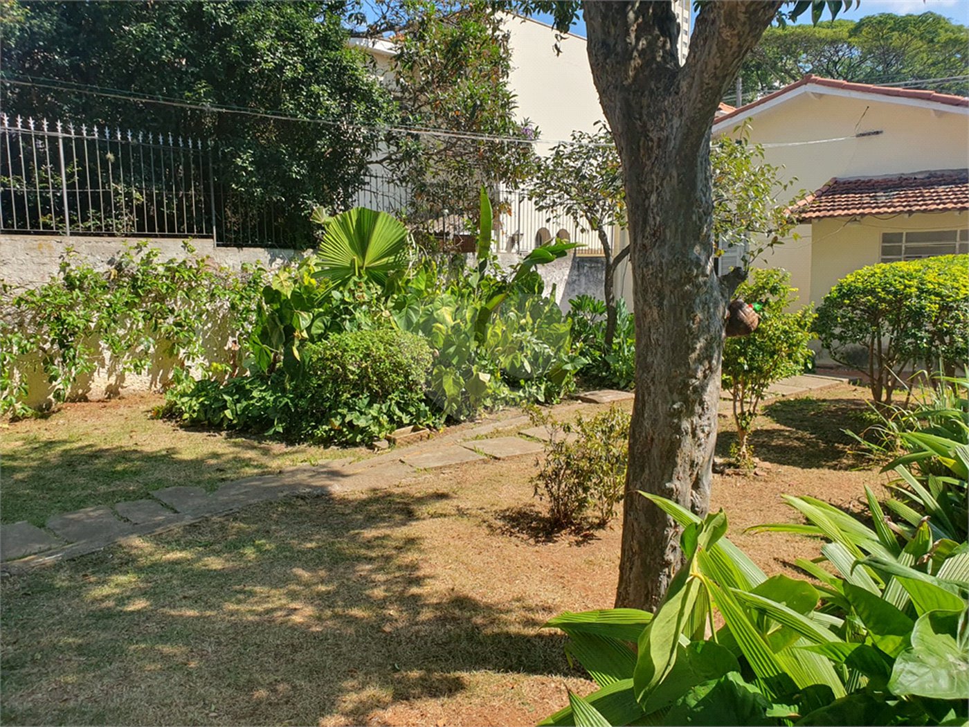 Casa Térrea à venda com 4 quartos em Cidade Monções, São Paulo, SP
