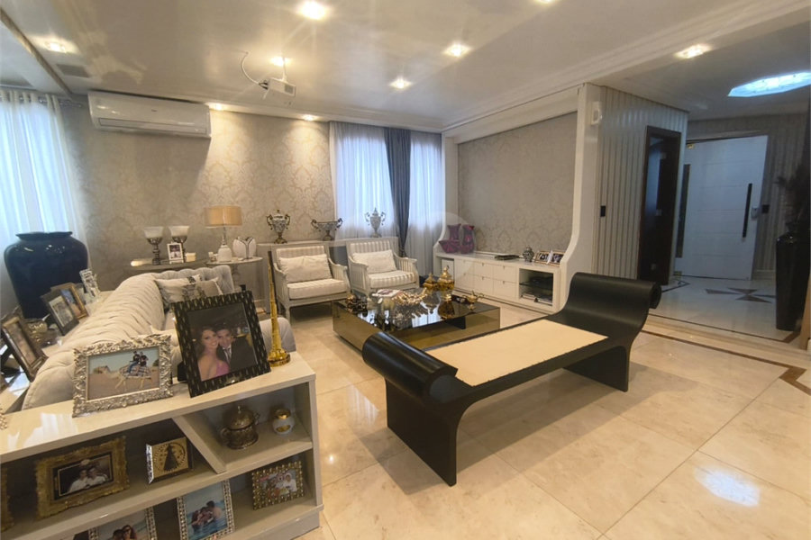 Apartamento à venda com 4 suítes em Santana, São Paulo, SP