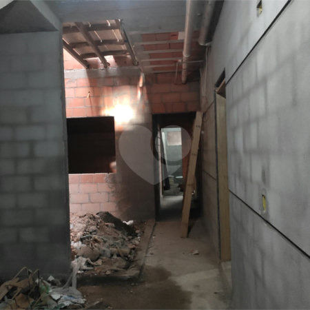 Casa para alugar com 1 quarto no condomínio Residencial Nivi, São Paulo - SP