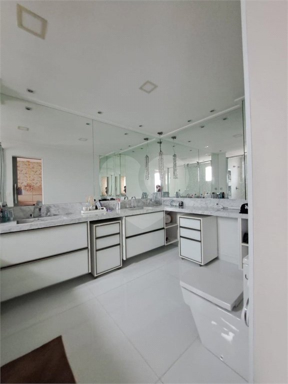 Apartamento à venda com 3 suítes no Centro, Santo André, SP