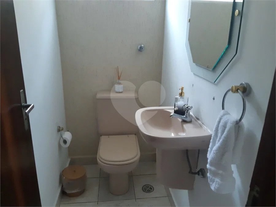 Sobrado à venda com 3 quartos, sendo 1 suíte, em Horto, São Paulo, SP