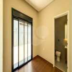 Casa Térrea Evidências - Indaiatuba/SP - R$ 1.950.000,00 - Área Total 307,33 m² - Área Construída 201,90 m² - TÉRREA - 03 suítes sendo a master com closet; Escritório; Lavabo; Cozinha com cooktop, forno, micro-ondas e coifa; Móveis planejados na hall de entrada, sala, escritório, cozinha, gourmet, s