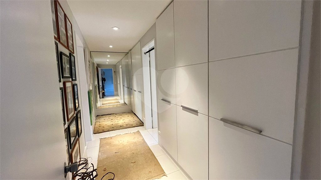 Apartamento à venda com 3 suítes em Vila Suzana, São Paulo, SP