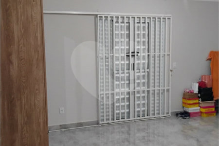 Sobrado à venda com 2 quartos, sendo 1 suíte,  em Vila Antonieta, São Paulo, SP