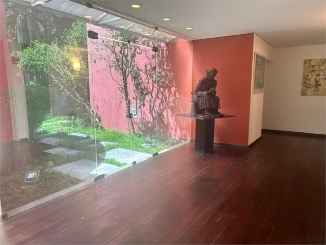 Casa à venda com 3 quartos, sendo 2 suítes,  em Santo Amaro, São Paulo, SP