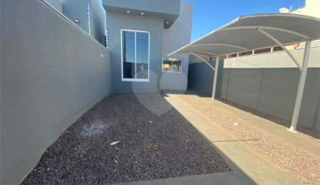 Casa à venda com 3 quartos, sendo 1 suíte,  em Ipê, Três Lagoas, MS