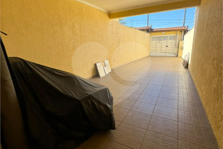 Sobrado à venda com 3 quartos, sendo 1 suíte, em Jardim Popular, São Paulo, SP