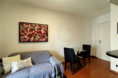 Flat à venda com 1 quarto em Moema, São Paulo, SP