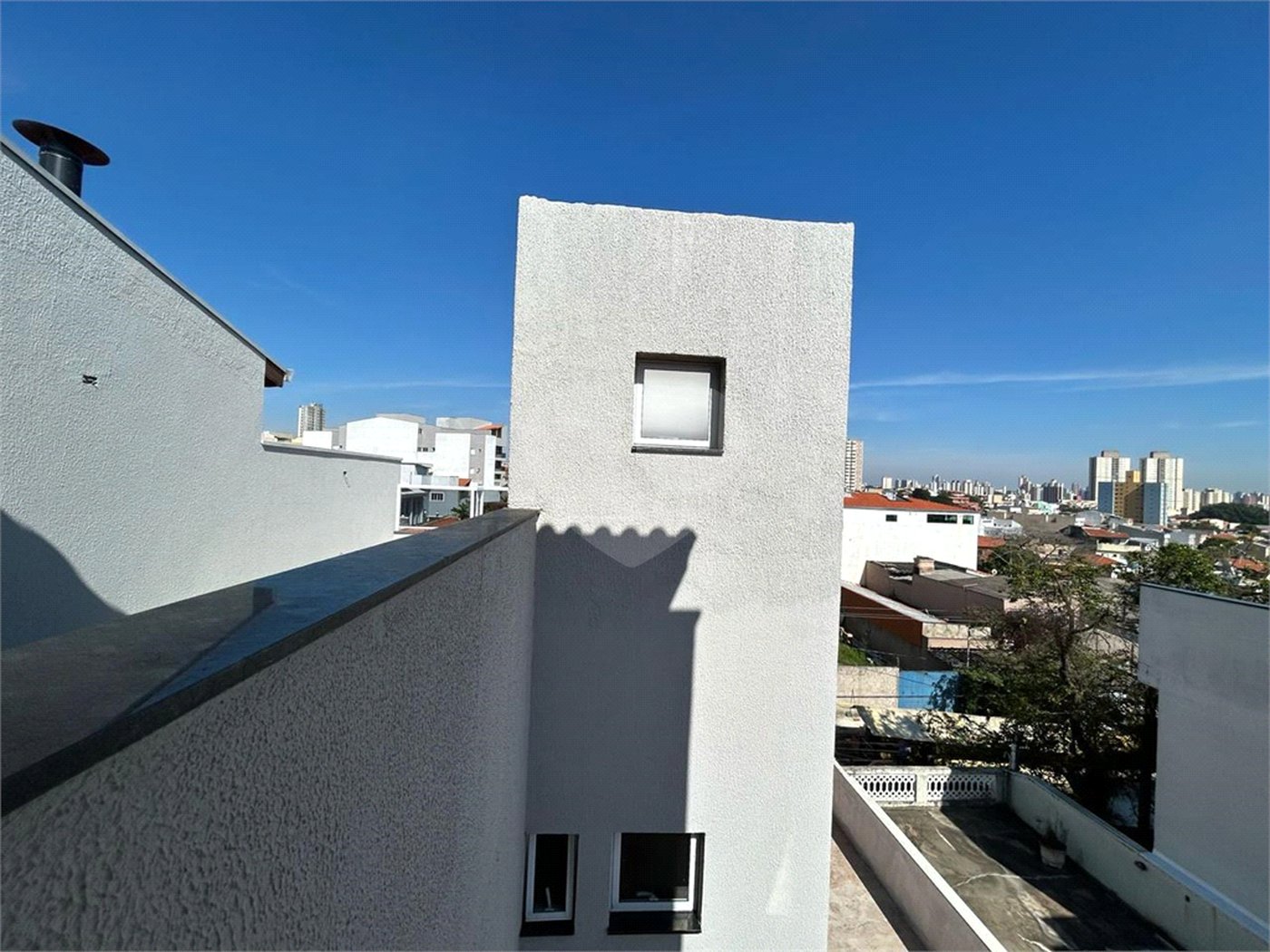 Apartamento à venda com 2 quartos, sendo 1 suíte,  em Vila Guarani, Santo André, SP