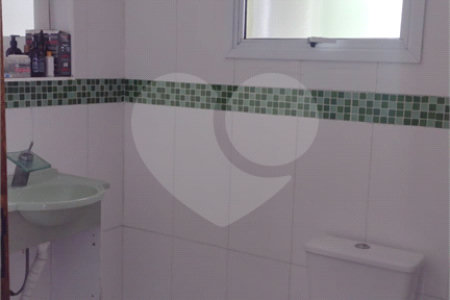 Sobrado à venda com 3 quartos, sendo 2 suítes,  em Vila Suissa, Mogi das Cruzes, SP