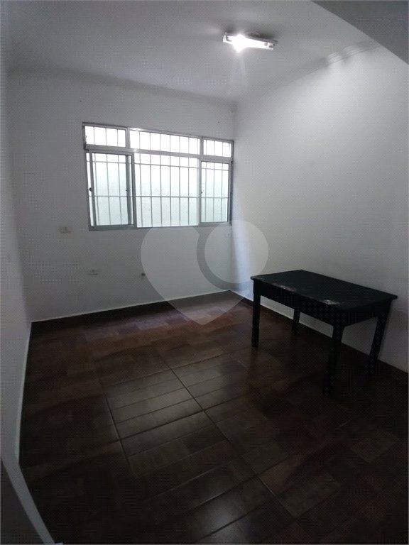 Casa à venda com 3 quartos em Jardim Santa Helena, Itaquaquecetuba, SP