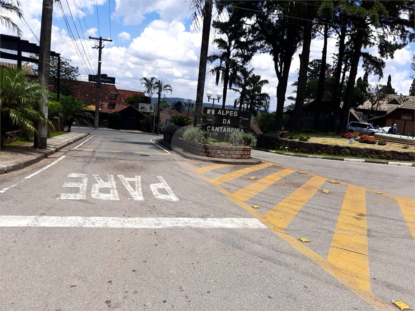 Terreno à venda no condomínio Alpes da Cantareira, Mairiporã - SP