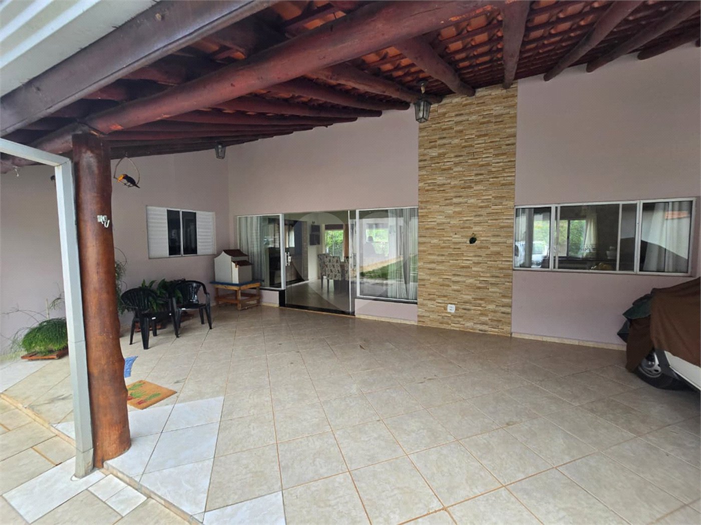 Chácara à venda com 3 quartos, sendo 1 suíte, em Cercadinho, Alambari, SP