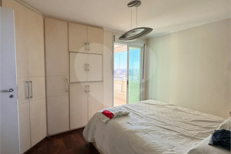 Apartamento à venda com 3 quartos, sendo 1 suíte,  em Vila Dom Pedro II, São Paulo, SP