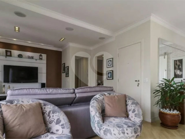 Apartamento à venda com 3 suítes em Alto da Lapa, São Paulo, SP