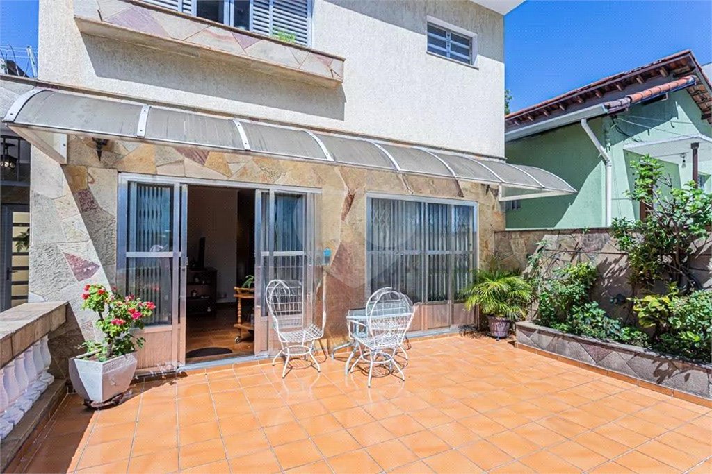 Sobrado à venda com 3 quartos, sendo 1 suíte, em Vila Carolina, São Paulo, SP