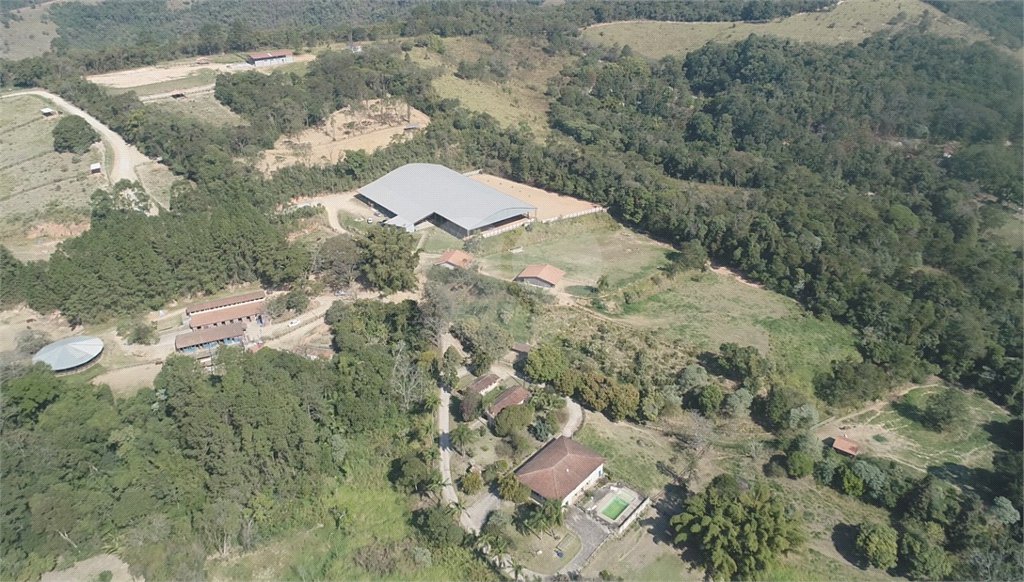 Sítio à venda com 3 suítes em Jardim Guaçu, São Roque, SP