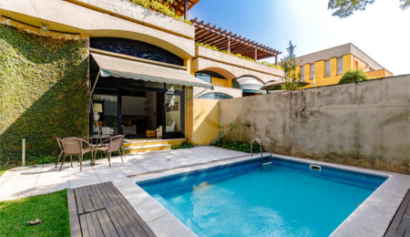 Casa à venda com 4 quartos, sendo 2 suítes, em Jardim Everest, São Paulo, SP