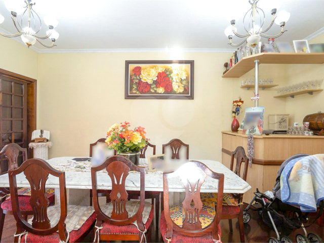 Sobrado à venda com 3 quartos, sendo 1 suíte,  em Itaquera, São Paulo, SP