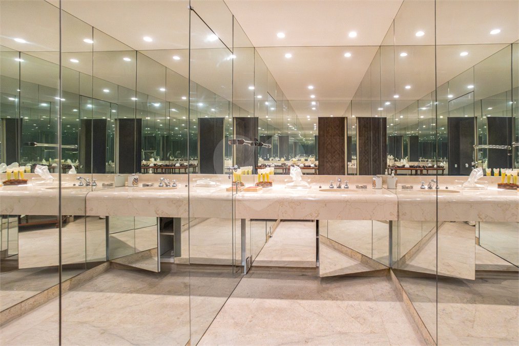 Apartamento à venda com 4 suítes em Jardim Paulistano, São Paulo, SP