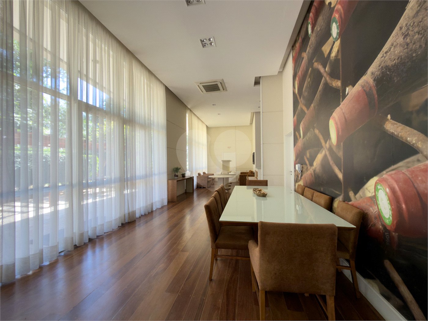 Apartamento à venda com 4 quartos, sendo 3 suítes,  em Vila Romana, São Paulo, SP