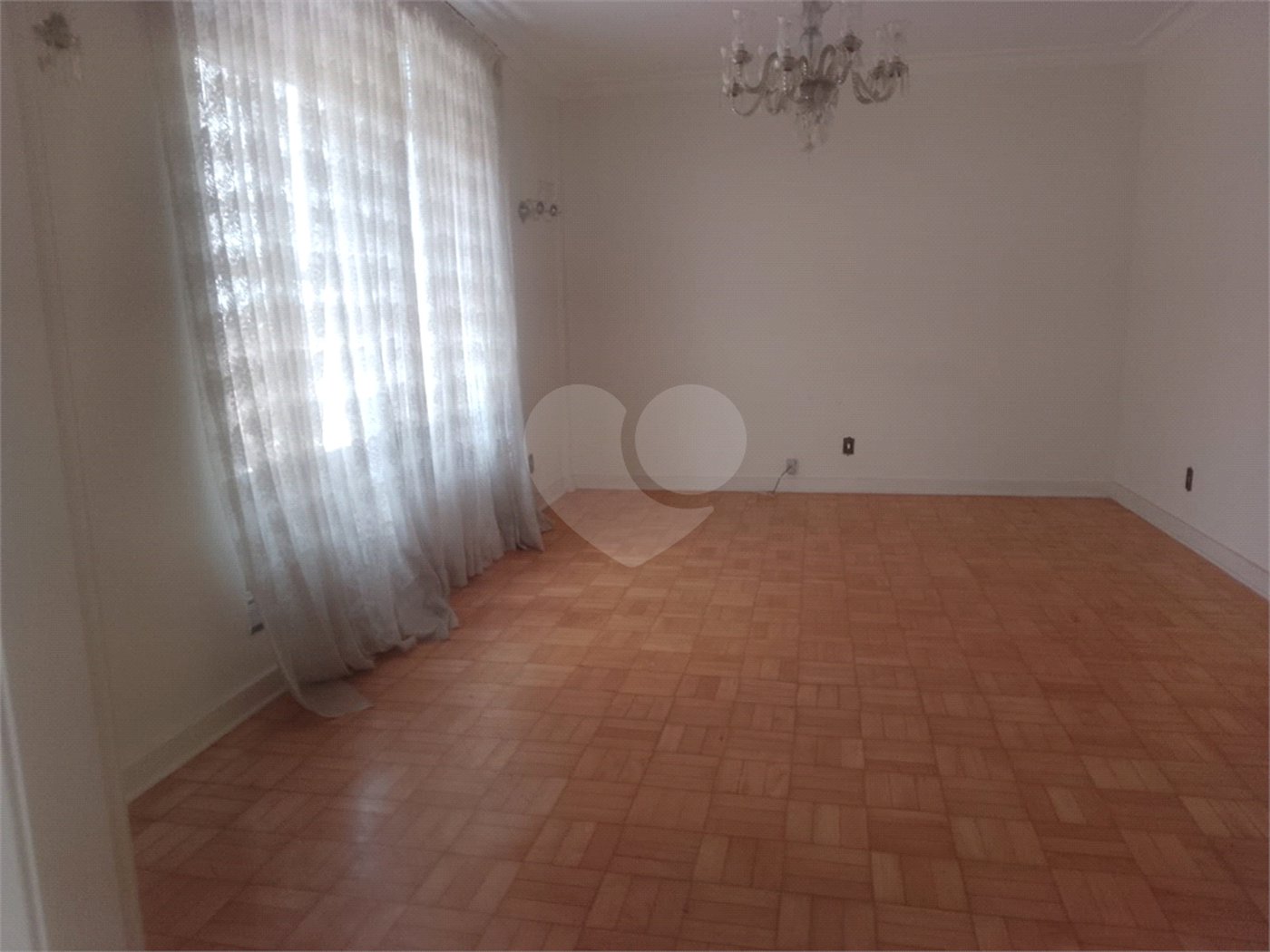 Apartamento à venda com 4 quartos, sendo 1 suíte, em República, São Paulo, SP