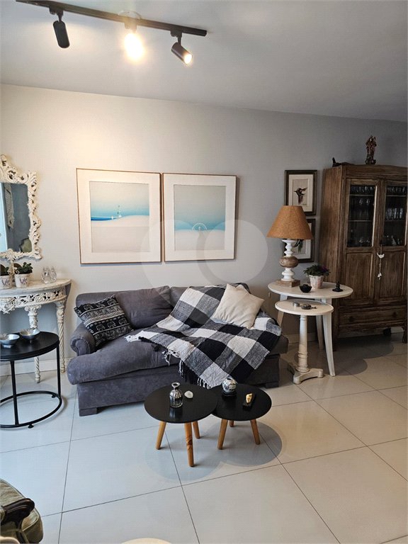 Apartamento à venda com 3 quartos, sendo 1 suíte, em Vila Olímpia, São Paulo, SP
