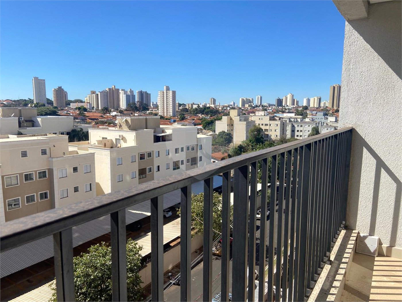Apartamento à venda com 2 quartos, sendo 1 suíte,  no Centro, Araraquara, SP