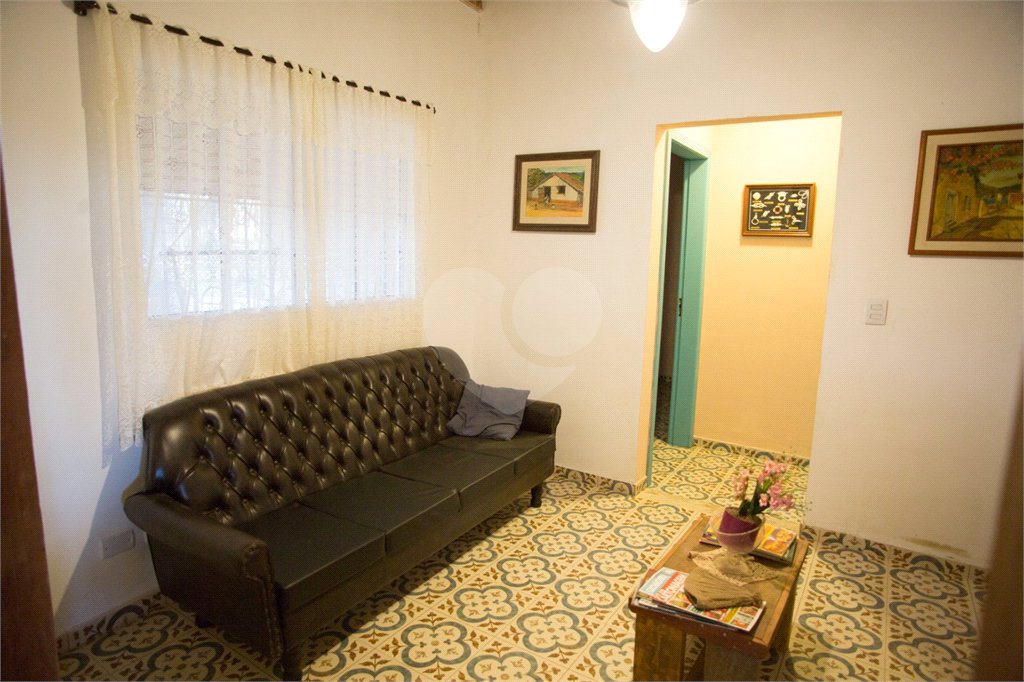 Chácara à venda com 3 quartos, sendo 2 suítes,  em Jardim Estância Brasil, Atibaia, SP
