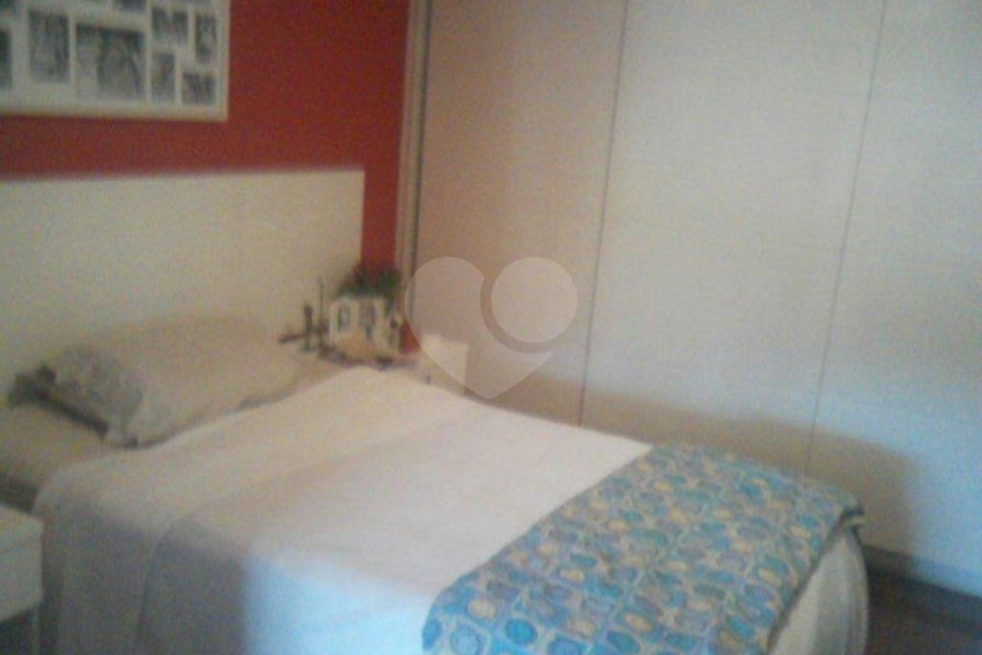 Sobrado à venda com 5 quartos, sendo 1 suíte, em Imirim, São Paulo, SP