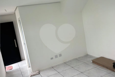 Casa à venda com 2 quartos no condomínio Sindona Parque 1, Cotia - SP
