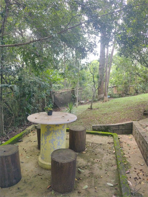 Casa à venda com 4 quartos, sendo 2 suítes,  no condomínio Cinco Lagos, Mairiporã - SP