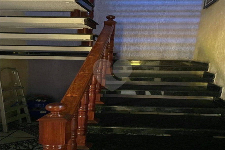 Sobrado à venda com 4 quartos, sendo 1 suíte, em São Miguel Paulista, São Paulo, SP