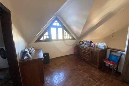 Casa à venda com 3 quartos, sendo 1 suíte, em Parque Residencial Monte Carlo, Ponta Porã, MS