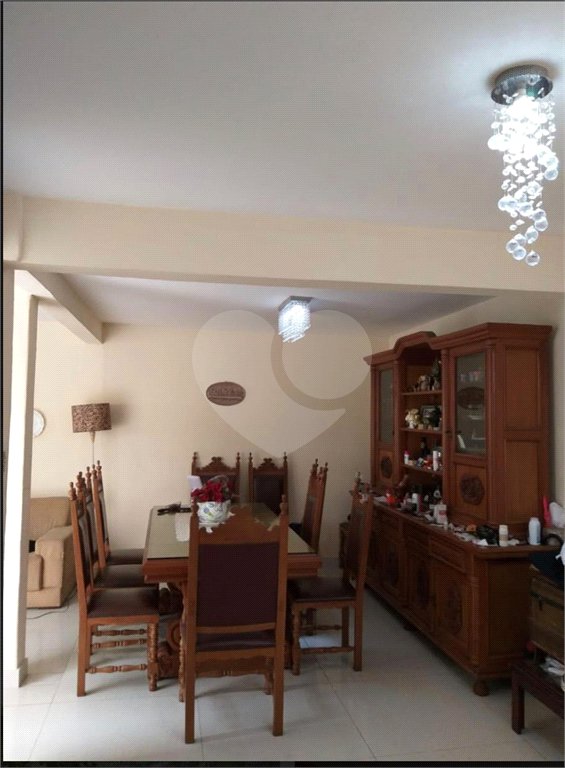 Casa à venda com 3 suítes em Vila Emir, São Paulo, SP