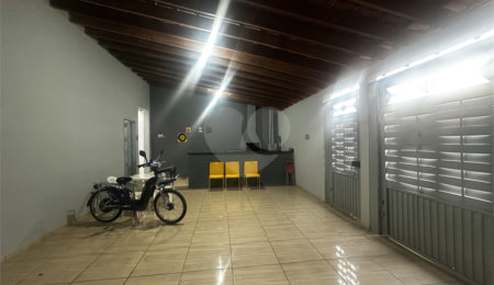 Casa à venda com 3 quartos, sendo 1 suíte,  em Jardim Alvorada, Três Lagoas, MS