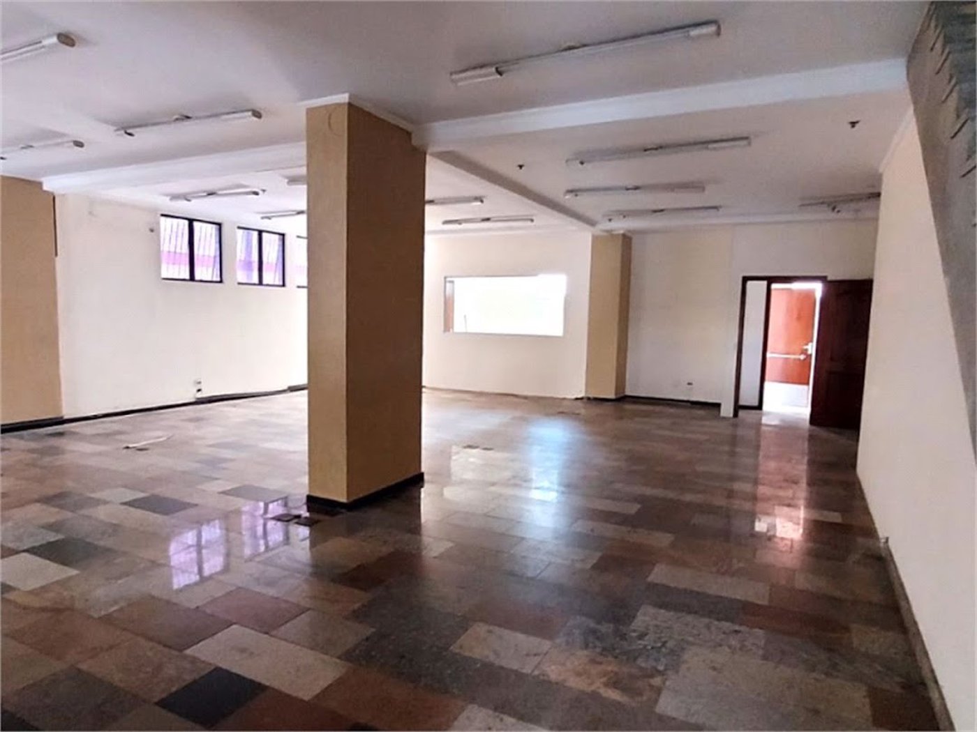 Loja Comercial para locação, ,  - LO0024.