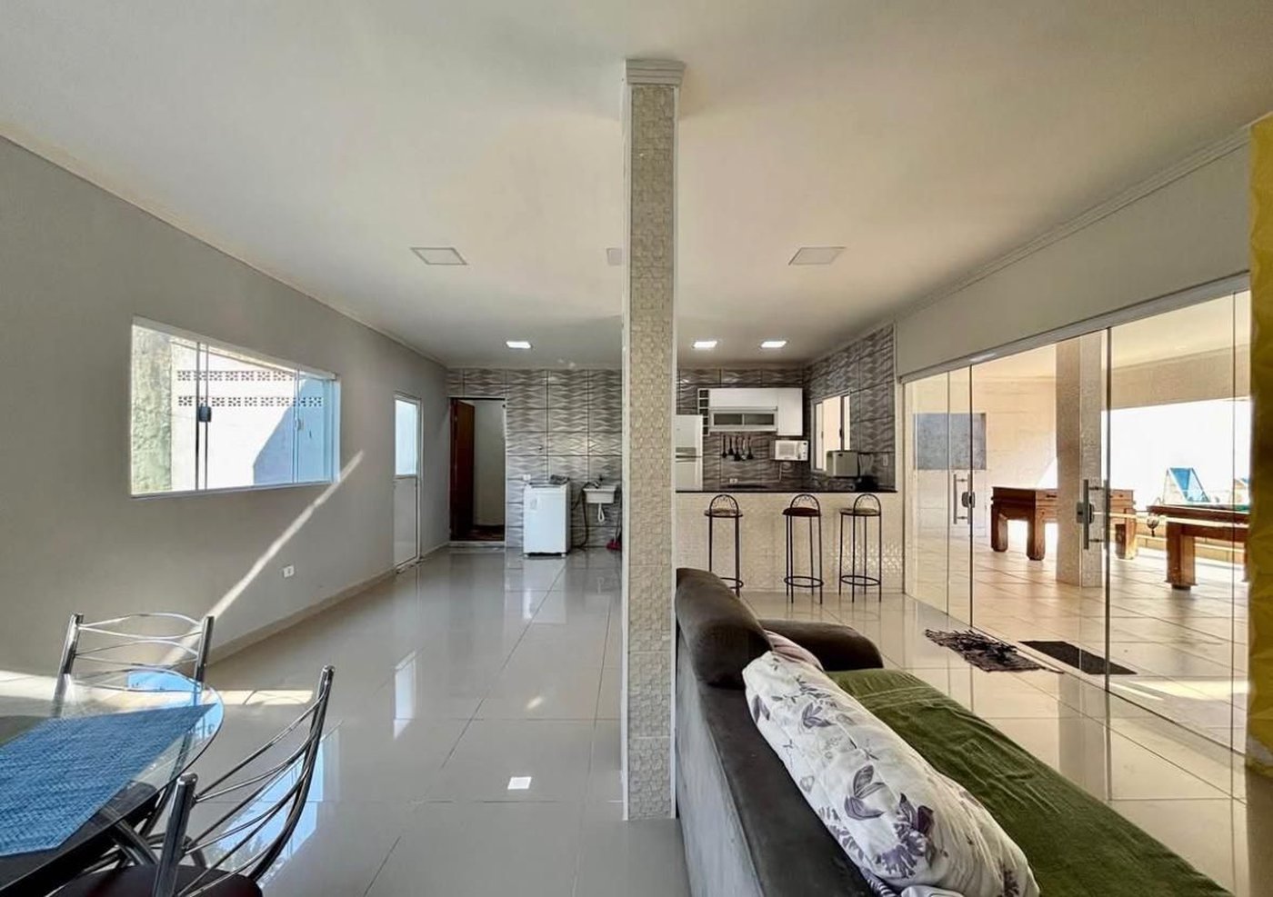 Sobrado à venda, 270 m² por R$ 1.010.000,00 - Balneário Praia do Pernambuco - Guarujá/SP