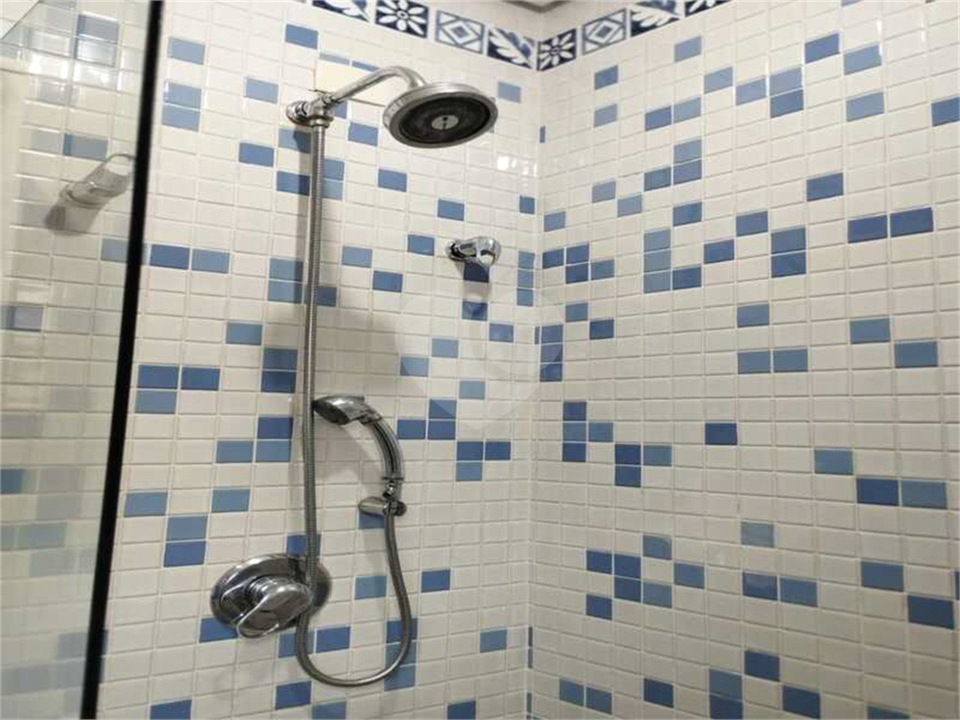 Sobrado à venda com 3 quartos, sendo 1 suíte, em Jardim São Paulo(zona Norte), São Paulo, SP