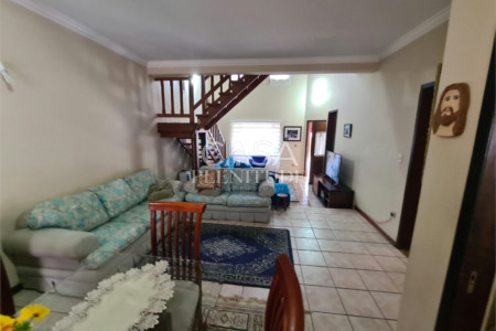 Casa em condomínio à venda com 3 quartos, sendo 1 suíte, em Granja Olga I, Sorocaba, SP
