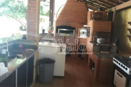 Chácara com 2.400m²