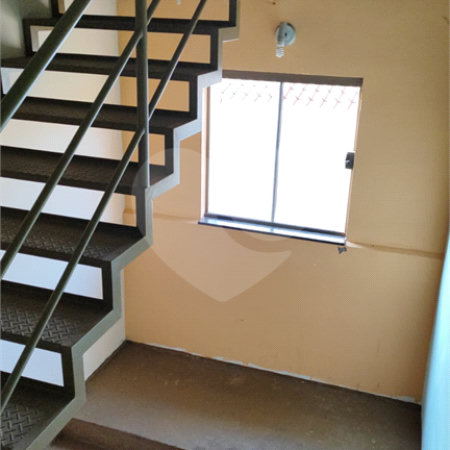 Casa à Venda – 4 Quartos, 1 Suíte – Vila Prado