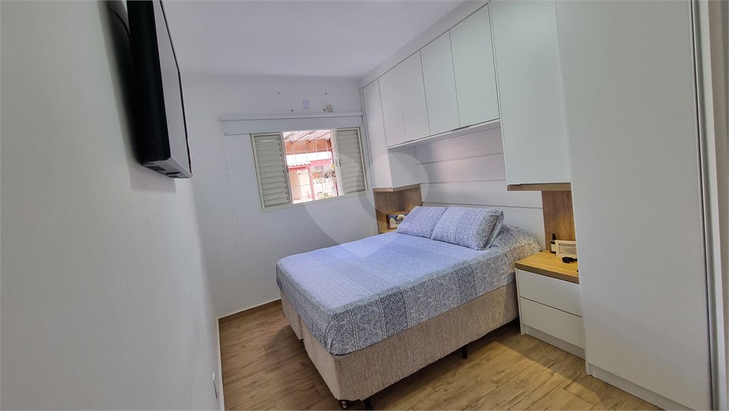 Casa no Condomínio Flamboyant II a venda .