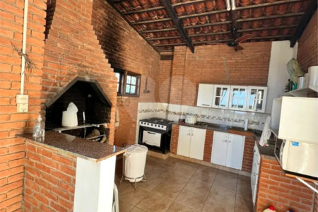 Chácara à venda com 8 suítes em Jardim Arquidiocesano, Salto, SP