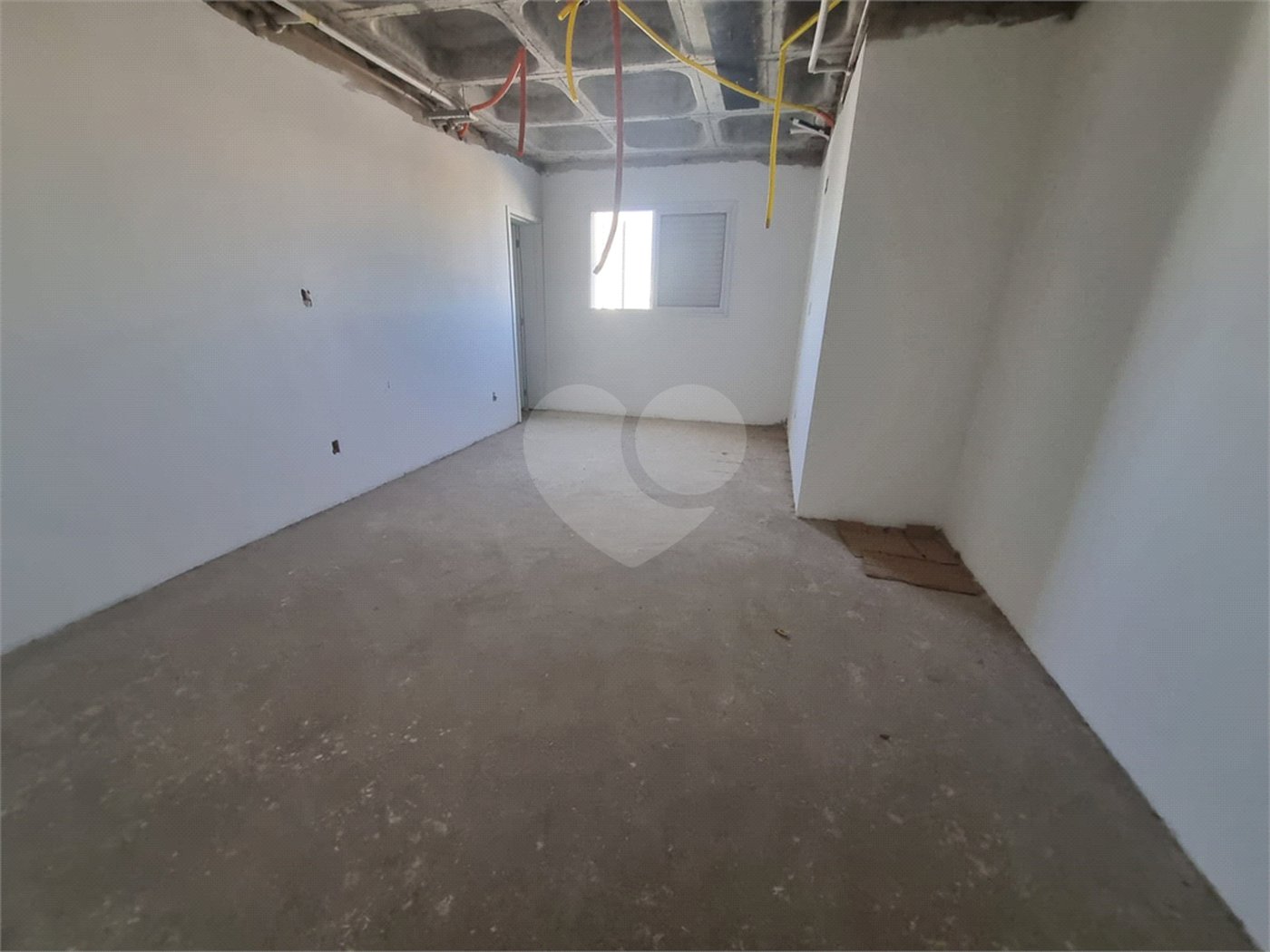 Apartamento à venda com 4 quartos, sendo 3 suítes, em Jardim Judith, Sorocaba, SP
